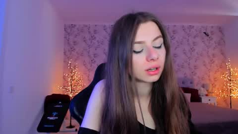 hotmolly_ online show from 05-06-26, 09:47