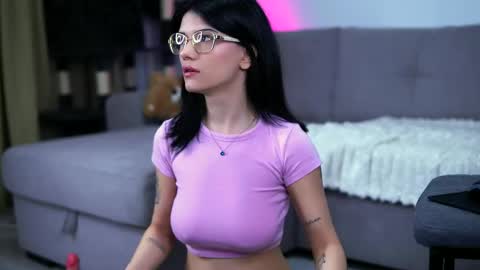 Snapshot of hotmollyx chatting on 05-07-26, 02:28 Molly online show from 05-07-26, 02:28