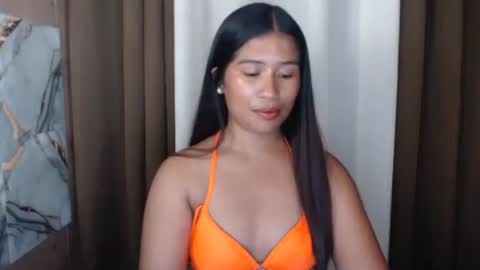 Snapshot of hotmorena_finger chatting on 04-19-26, 04:28 Analiza online show from 04-19-26, 04:28