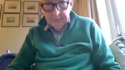 Snapshot of hotmuff99 chatting on 10-13-25, 04:18 hotmuff99 online show from 10-13-25, 04:18