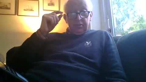 Snapshot of hotmuff99 chatting on 11-03-25, 02:18 hotmuff99 online show from 11-03-25, 02:18