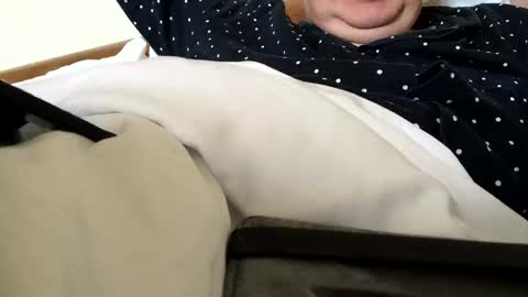 Snapshot of hotmuff99 chatting on 11-08-25, 08:47 hotmuff99 online show from 11-08-25, 08:47