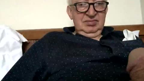 Snapshot of hotmuff99 chatting on 11-14-25, 08:57 hotmuff99 online show from 11-14-25, 08:57