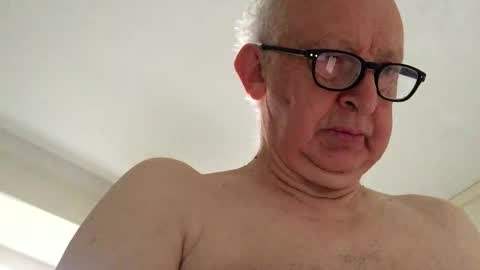 Snapshot of hotmuff99 chatting on 11-15-25, 09:06 hotmuff99 online show from 11-15-25, 09:06