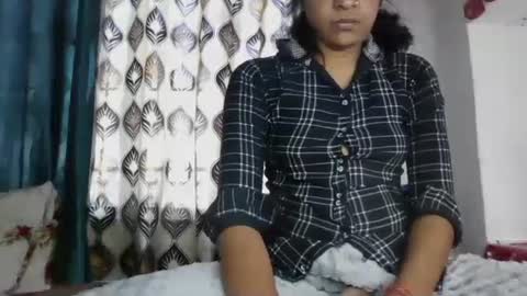 lola online show from 12-11-24, 07:31