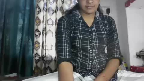lola online show from 01-24-25, 10:11