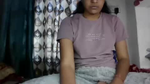 lola online show from 02-03-25, 09:52