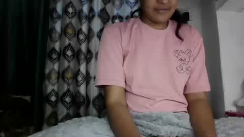 lola online show from 02-20-25, 11:53