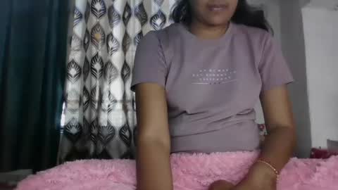 lola online show from 02-28-25, 09:47