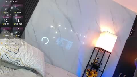 Snapshot of hotpawgmilf chatting on 09-14-25, 06:18 Sussy Bloom online show from 09-14-25, 06:18