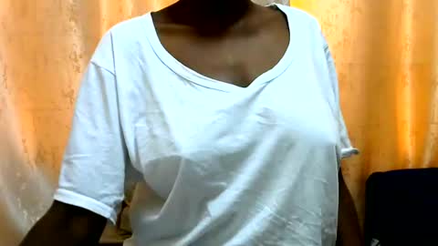 Snapshot of hotpussy_ebony chatting on 06-23-26, 09:40 hotpussy ebony online show from 06-23-26, 09:40
