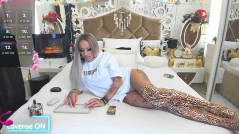 Snapshot of hotred69xxx chatting on 01-04-25, 05:58 Delya- online show from 01-04-25, 05:58