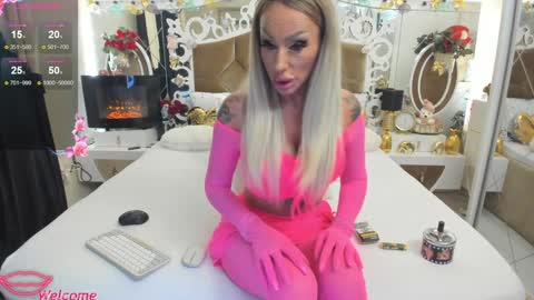 Snapshot of hotred69xxx chatting on 01-16-25, 03:35 Delya- online show from 01-16-25, 03:35