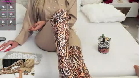 Delya- online show from 10-23-25, 02:49