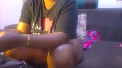 hotrinnah online show from 10-26-25, 08:26