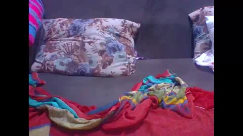 hotrinnah online show from 12-17-25, 04:57