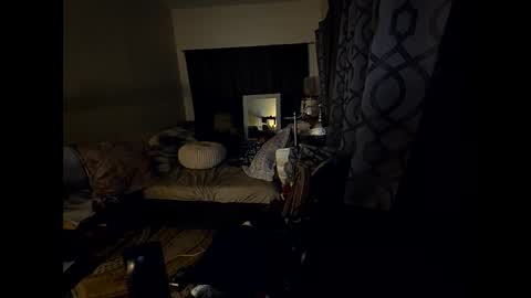 hotrox6942 online show from 12-21-25, 10:00