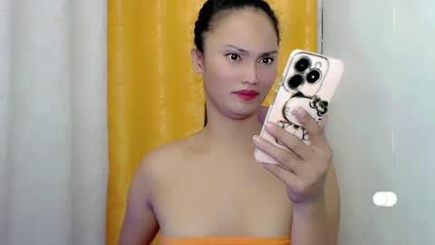 Snapshot of hotscarletcumxx chatting on 01-17-25, 12:42 veronica online show from 01-17-25, 12:42