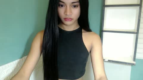 Snapshot of hotsexyaveryxx chatting on 09-10-25, 04:40 Suzete online show from 09-10-25, 04:40