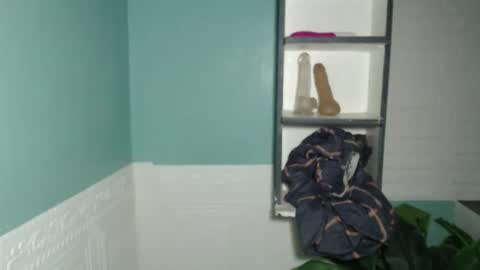 Suzete online show from 12-20-25, 03:46