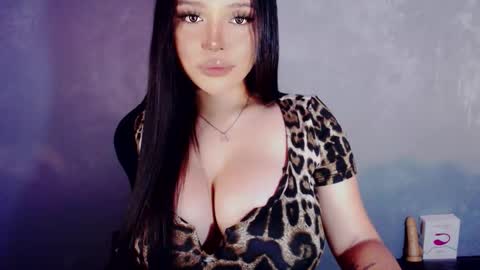 Snapshot of hotsexyhugetrans chatting on 02-03-26, 05:07 Marga Avery online show from 02-03-26, 05:07