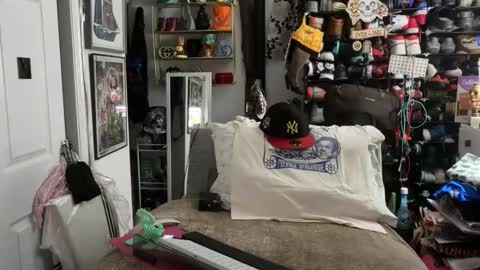 hotstuff775616 online show from 02-18-26, 02:40