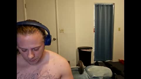 hotsummers95 online show from 02-11-26, 04:28