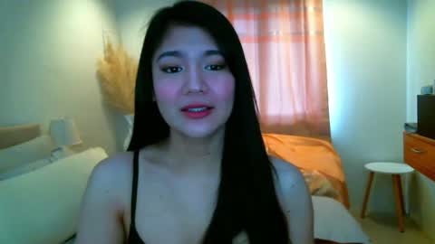 Snapshot of hotsweetangel00 chatting on 10-20-25, 01:50 Sweet Angel online show from 10-20-25, 01:50