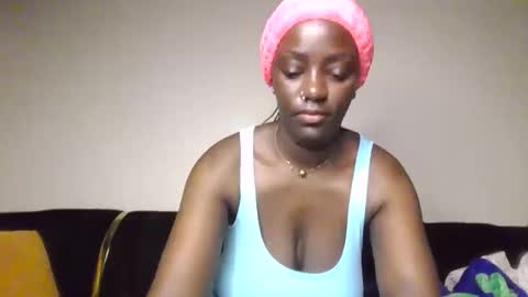 Amalia online show from 12-21-25, 11:56