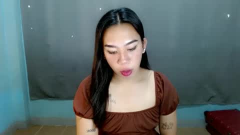 Snapshot of hott_cumforyou chatting on 02-13-25, 05:05 jelaigrande online show from 02-13-25, 05:05