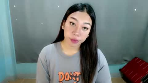 Snapshot of hott_cumforyou chatting on 02-20-25, 12:19 jelaigrande online show from 02-20-25, 12:19