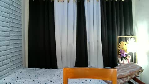 Snapshot of hott_summerr chatting on 10-03-25, 12:24 Alex Summer online show from 10-03-25, 12:24