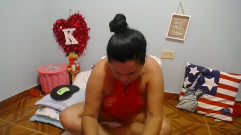 victorya karolyna online show from 01-01-25, 05:44