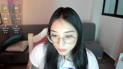 AMY online show from 10-06-25, 07:33