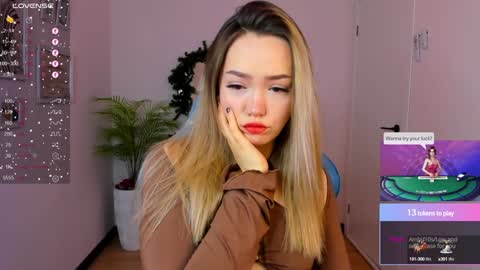 hello Im Eva online show from 12-29-24, 02:06