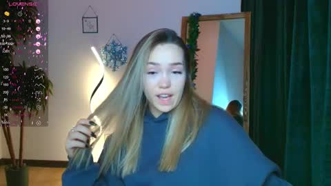 hello Im Eva online show from 01-03-25, 11:35