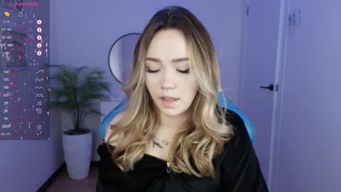 hello Im Eva online show from 01-28-25, 05:11