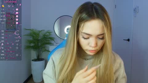 hello Im Eva online show from 01-30-25, 02:06