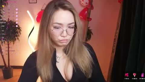 hello Im Eva online show from 02-04-25, 05:21