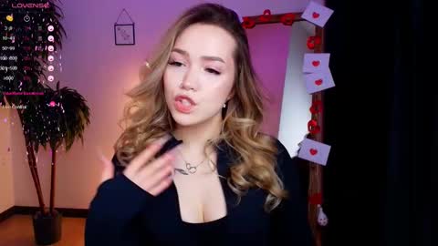 hello Im Eva online show from 02-12-25, 08:06