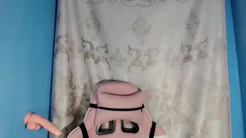    online show from 11-24-25, 02:39