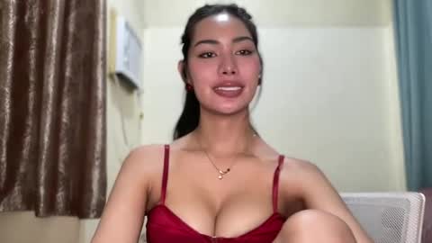 Snapshot of hottest_katarinaxxx chatting on 06-14-26, 06:54 katarina online show from 06-14-26, 06:54