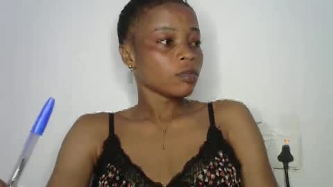 Snapshot of hottie_baddie14 chatting on 04-15-26, 10:43 hottie baddie14 online show from 04-15-26, 10:43