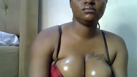 hottie_divaa online show from 05-17-26, 01:14