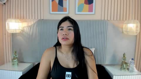 Snapshot of hottie_mine_ chatting on 10-15-25, 10:59   2pm - 9pm GMT-5 online show from 10-15-25, 10:59