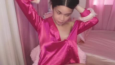 Snapshot of hottie_rhaffa chatting on 05-19-26, 12:16 Terra online show from 05-19-26, 12:16