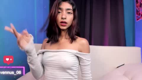 Veronica independent model online show from 02-03-26, 12:20