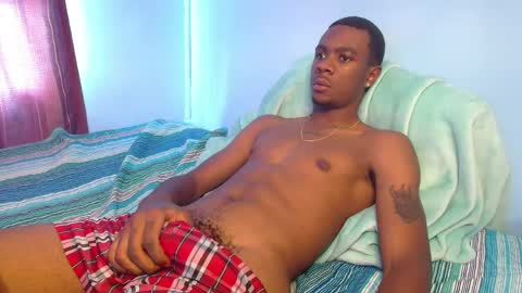 independent Model online show from 04-01-26, 09:23