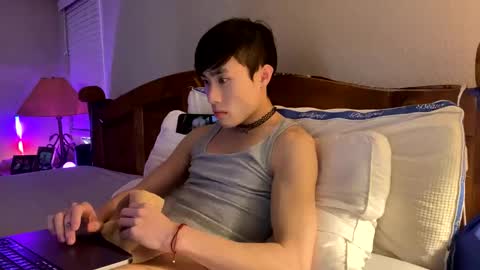 hottiewithabody101 online show from 05-03-26, 12:44