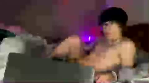 hottiewithabody101 online show from 06-16-26, 12:02